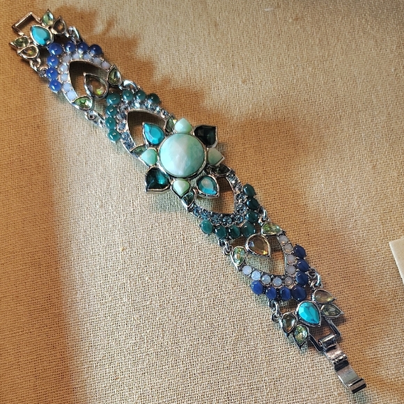Chloe + Isabel Peacock Plumes Statement Bracelet - Picture 1 of 2